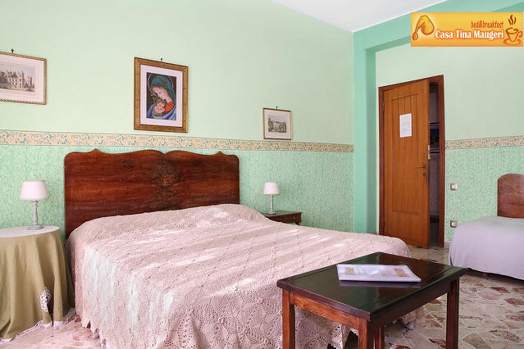 Bed and Breakfast Casa Tina Maugeri CTA Habitación foto