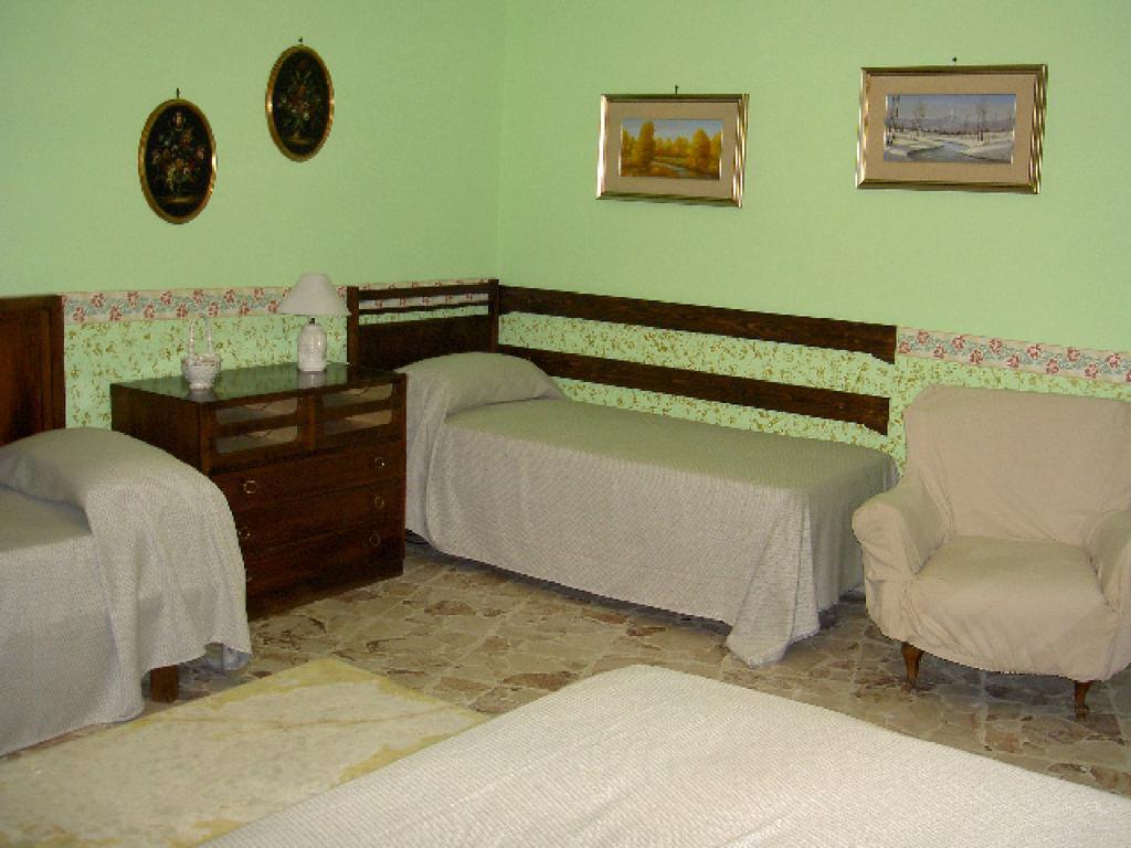 Bed and Breakfast Casa Tina Maugeri CTA Habitación foto