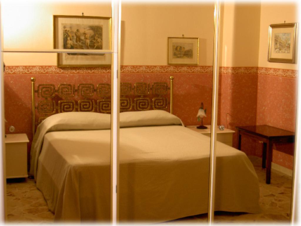 Bed and Breakfast Casa Tina Maugeri CTA Habitación foto