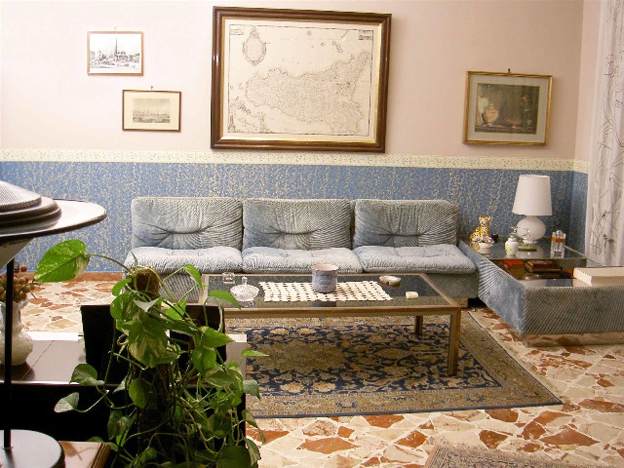 Bed and Breakfast Casa Tina Maugeri CTA Exterior foto
