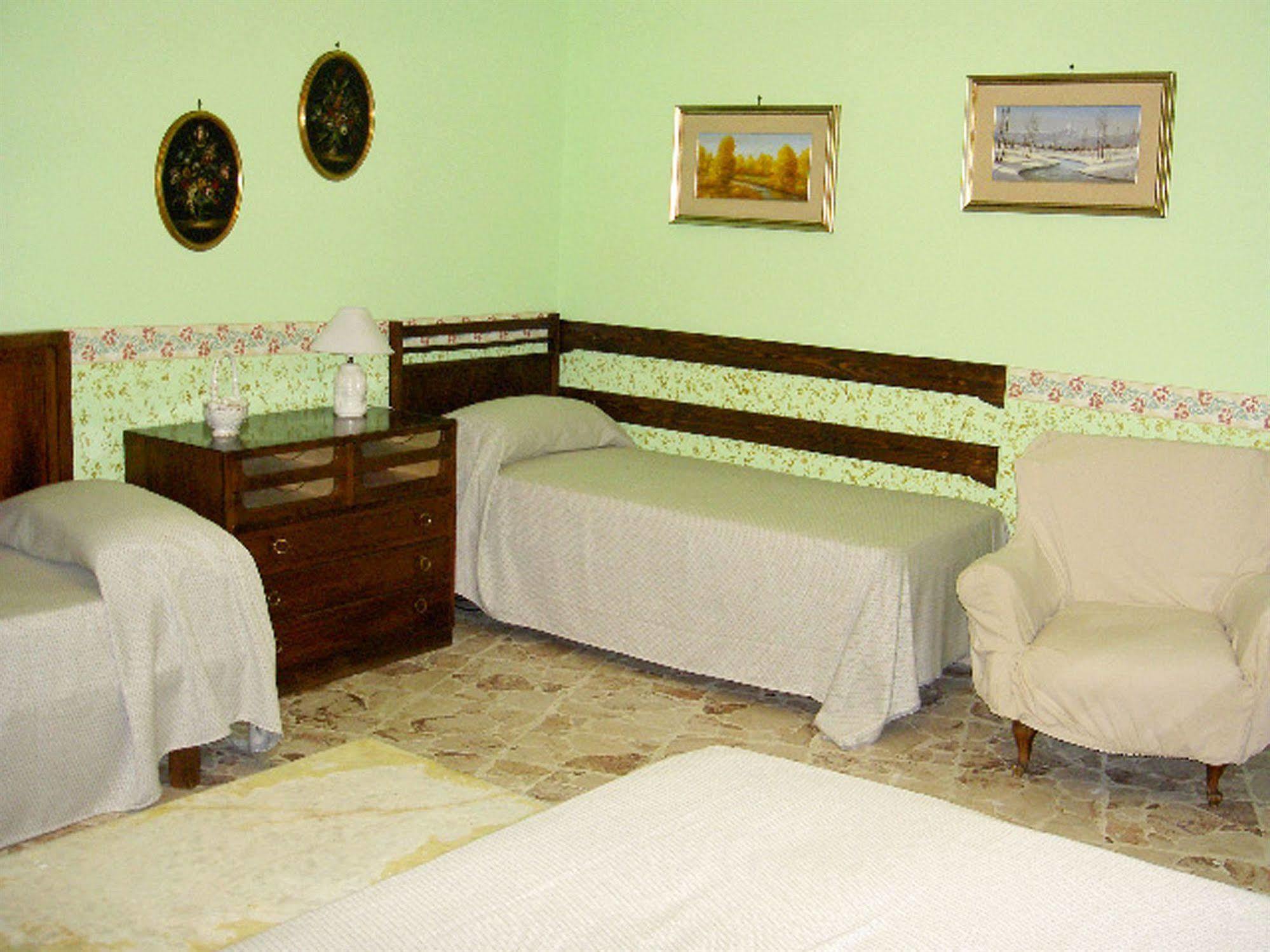Bed and Breakfast Casa Tina Maugeri CTA Exterior foto