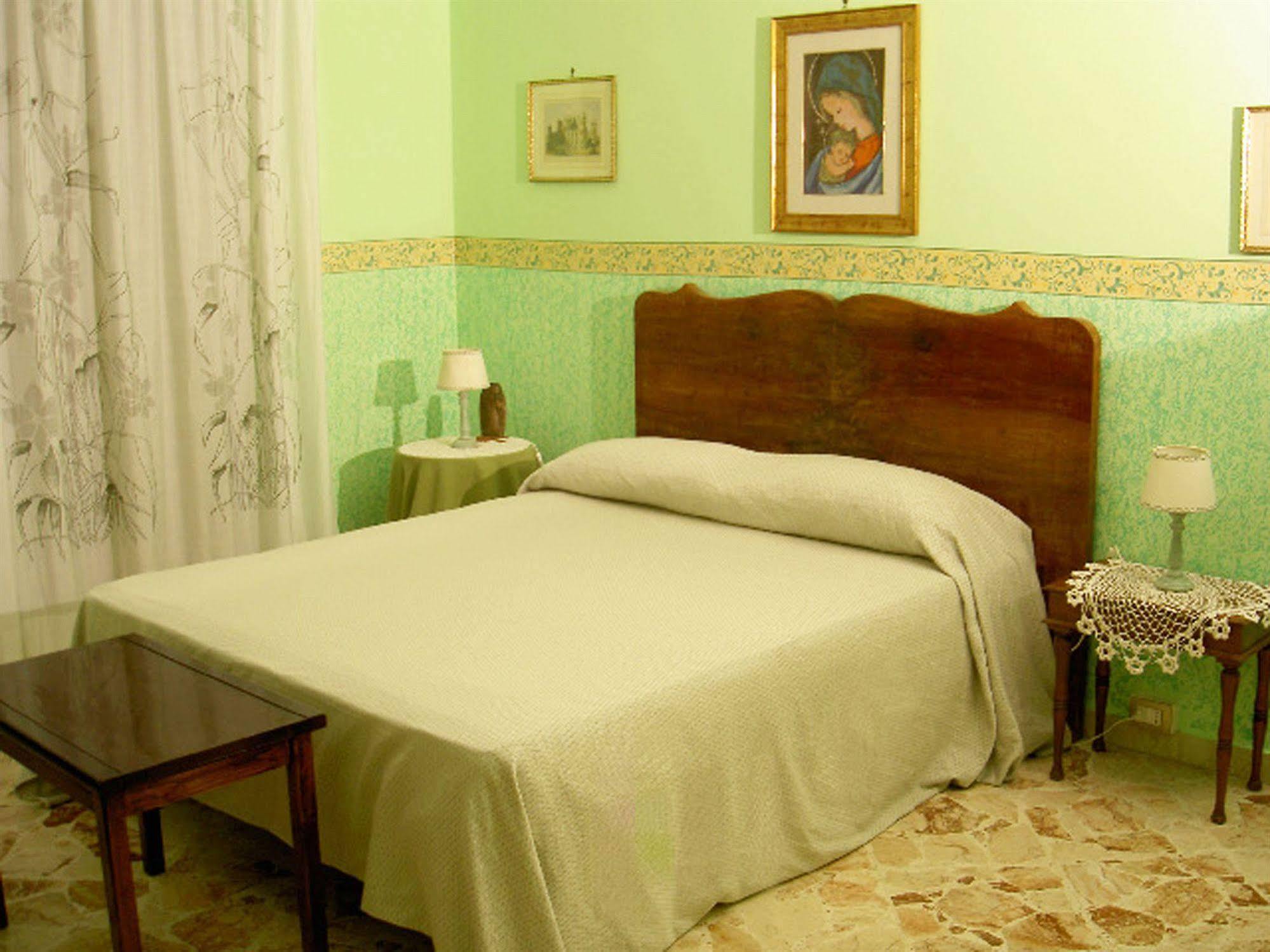 Bed and Breakfast Casa Tina Maugeri CTA Exterior foto