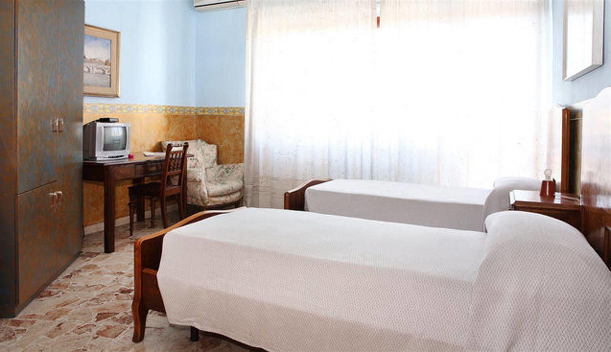 Bed and Breakfast Casa Tina Maugeri CTA Exterior foto